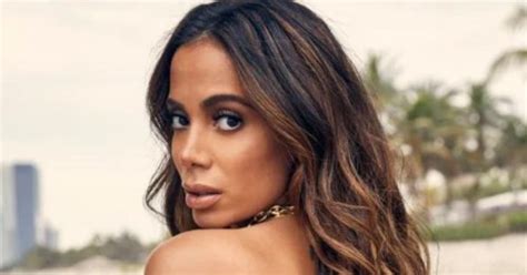 Brazilian Pop Star Anitta Dazzled in Glamorous Bikinis on